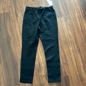 New DKNY black skinny pull on casual pants